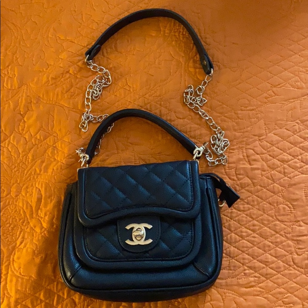Black purse
